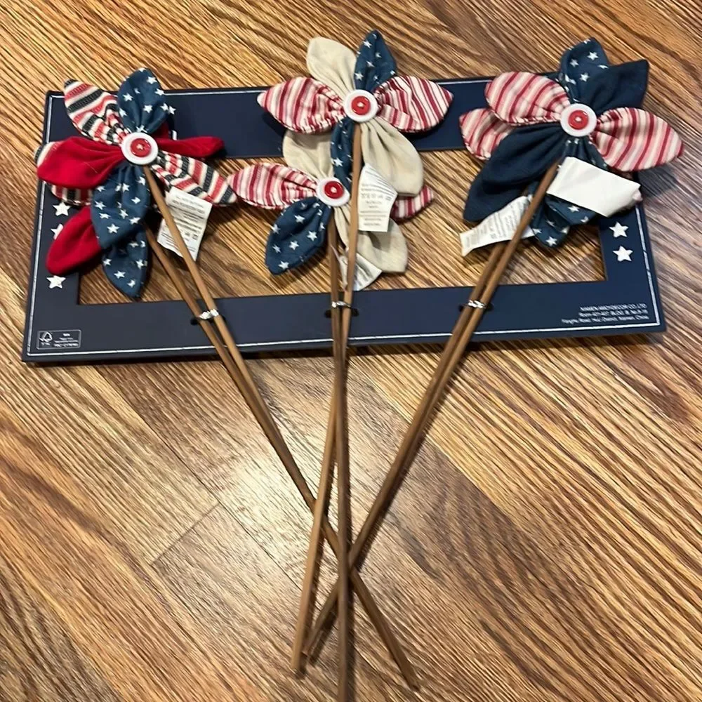 NWT Martha Stewart pinwheels